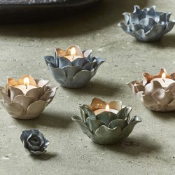 Blomst med magnet, keramik