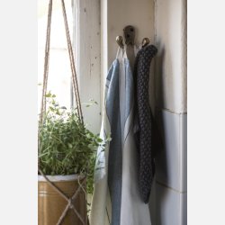 Viskestykke m/bl og smalle sorte striber