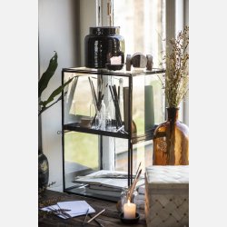 Display m/aftagelig metalhylde