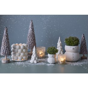 Juletr med frost i natur materiale