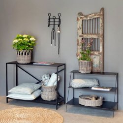 Reol med 3 hylder, skr