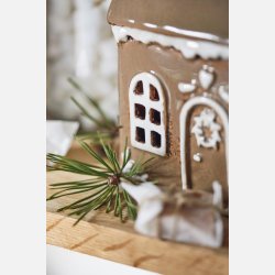 Hus t/fyrfadslys Stillenat Gingerbread drkrans