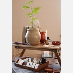 Podie/morgenmad-p�-sengen-bord UNIKA Shaker m/sammenklappelige ben