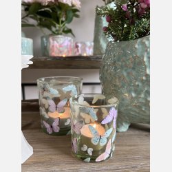 Fyrfadsstager med sommerfugle