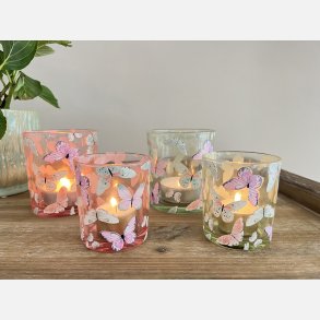 Fyrfadsstager med sommerfugle