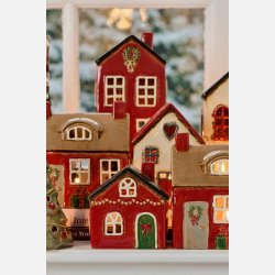 Hus t/fyrfadslys Stillenat rd sljfe p dren