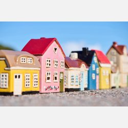 Hus t/fyrfadslys lyser�d Ebeltoft gr�n d�r jordb�rranke