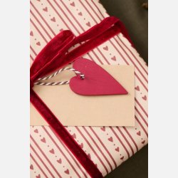 Papirrulle hjerter og striber 5 m/rulle