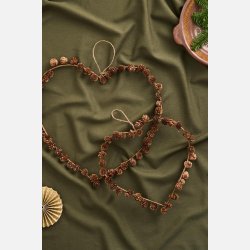 Hjerte af kogler m/jutesnor til oph�ng