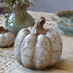 Chic Antique, Gr�skar i antik hvid