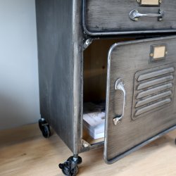 Factory skab m. skuffe