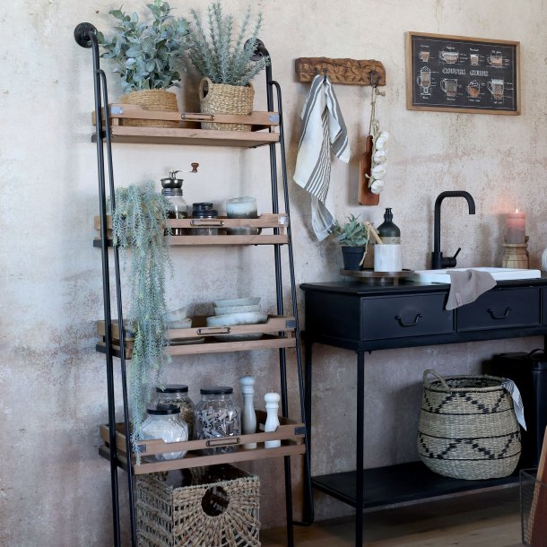 Reol til vg m. 4 hylder