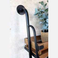 Reol til vg m. 4 hylder