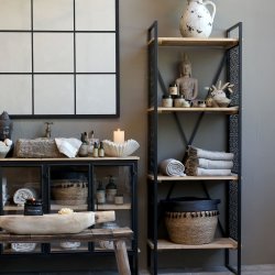 Vence Reol m. 4 hylder