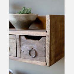 Grimaud Hylde m. 3 skuffer