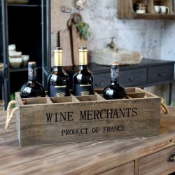 Kasse m. 10 rum, wine 