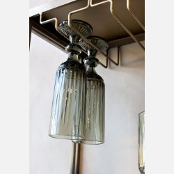 Chic Antique, Barskab m. holder