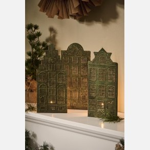 Stage t/bloklys m/spyd husfacade