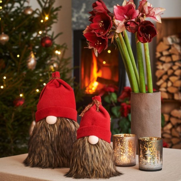 ADDE Nisse med rd eller grn hue og skg