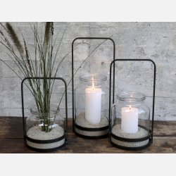 Lanterne m. hank, glas i sort metal