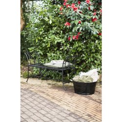 Lauring, B�nk i sort metal