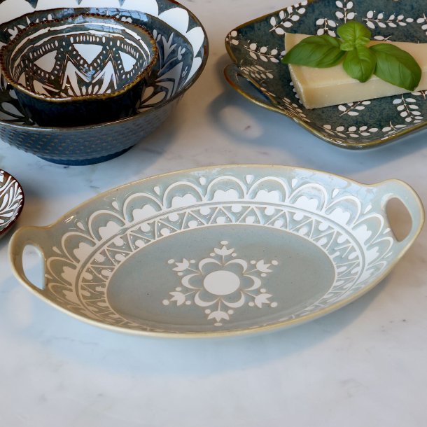 Chic Antique, Ar�s Ramakin m. hanke, fransk gr�