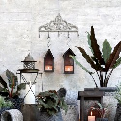 Knagerkke m. dekor og 5 knager