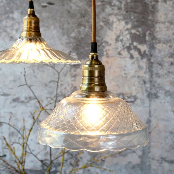 Lampe m. messingtop, klar