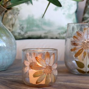 Chic Antique, Hurricane m. dekor af t�rrede blomster
