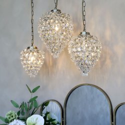 Chic Antique, Versailles Lysekrone Dr�be m. glasprismer