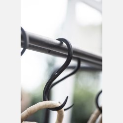 Ib Laursen, S-krog i jern, h�ndlavet, sort