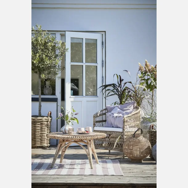 Strivie udend�rs t�ppe Lene Bjerre