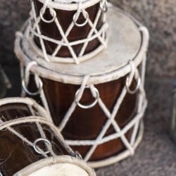 Tromme m�rkebrun - Ib Laursen 