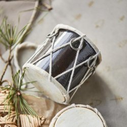 Tromme m�rkebrun - Ib Laursen 